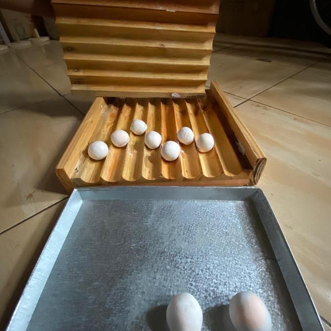 Cetakan Kue Bulat / Mesin Cetak Bakso Manual 8 Lubang 20-32Mm