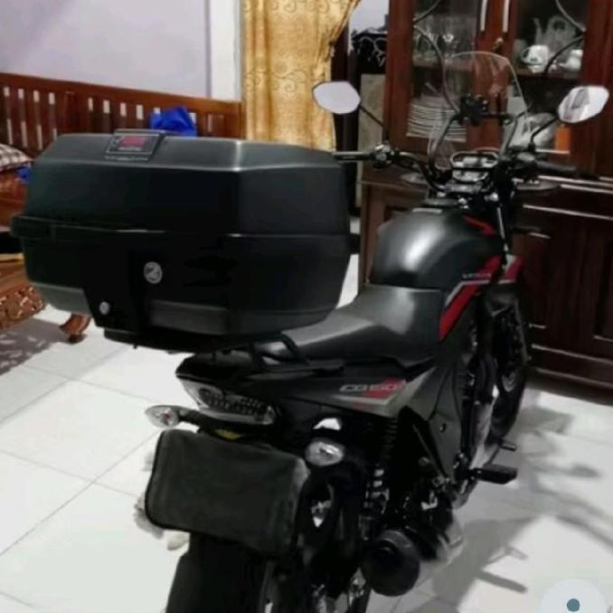 Sepaket box givi e20 dan breket vixion - byson - cb150 - nmax - pcx - adv - beat - vario 110 125 150