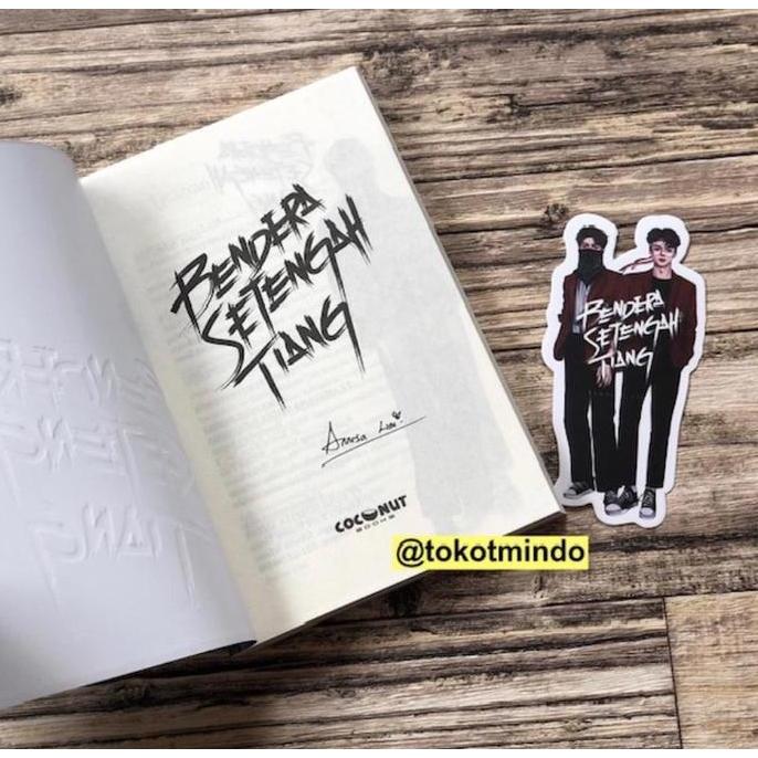 Novel BENDERA SETENGAH TIANG (Annisa Lim)