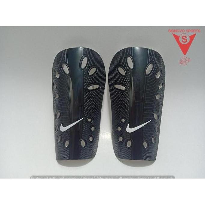 DEKER PELINDUNG SHIN GUARD - NIKE J GUARD ORIGINAL SP0040009 BLACK WAR