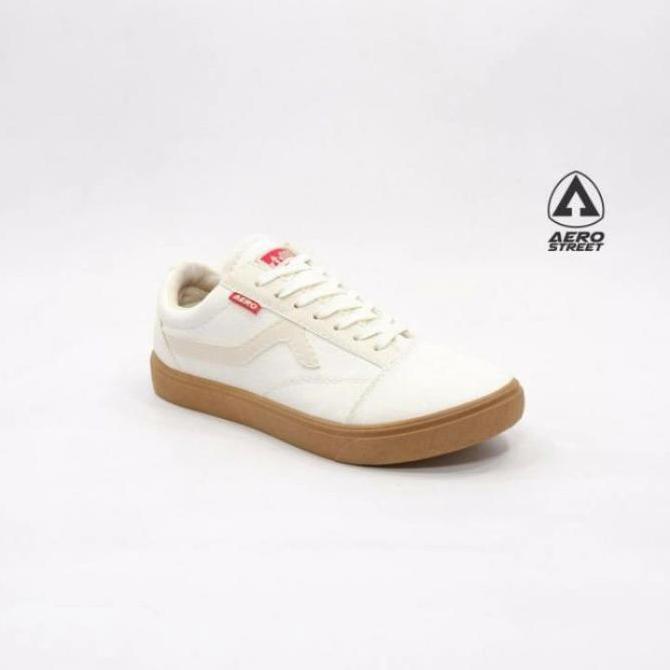 AEROSTREET MASSIVE LOW GUM PUTIH/WHITE 100% ORIGINAL