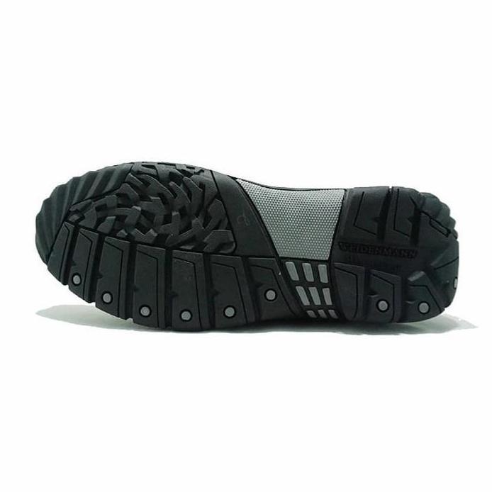Sepatu Casual Slip On Pria Weidenmann Walker 03 Hitam