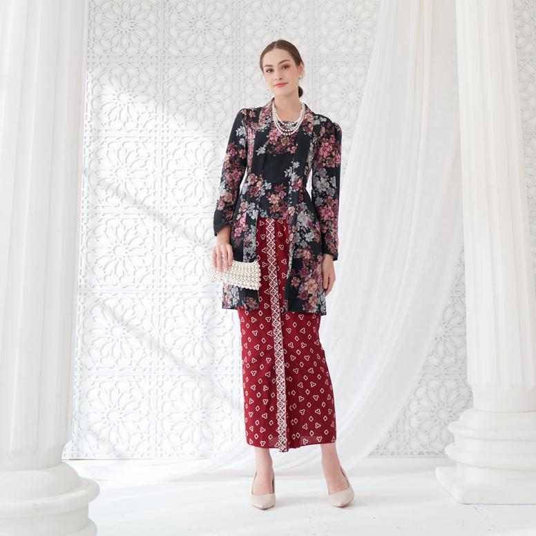 Bergaransi Kebaya Kutubaru Tunik Floral / Kutubaru Modern Hitam / Kebaya Jumputan Solo / Baju Wisuda