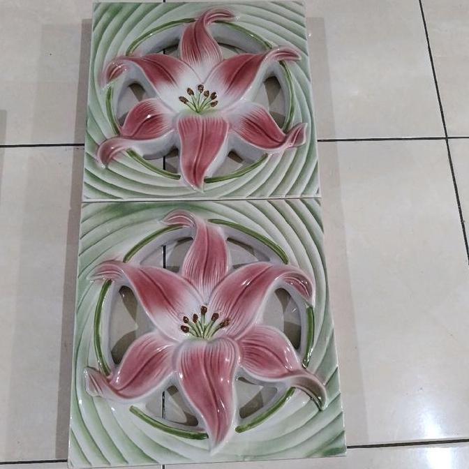 roster lubang angin keramik bunga Lily 30*30