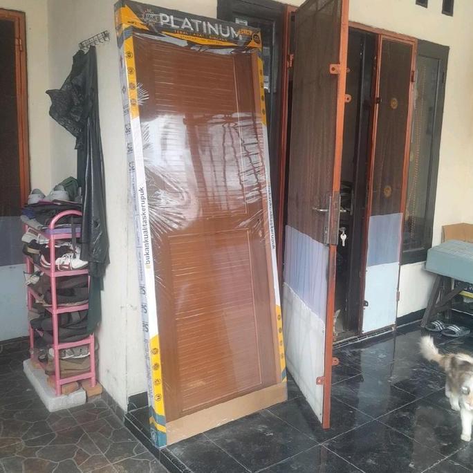 Pintu UPVC platinum 2 kotak panel 90 x 200 warna coklat