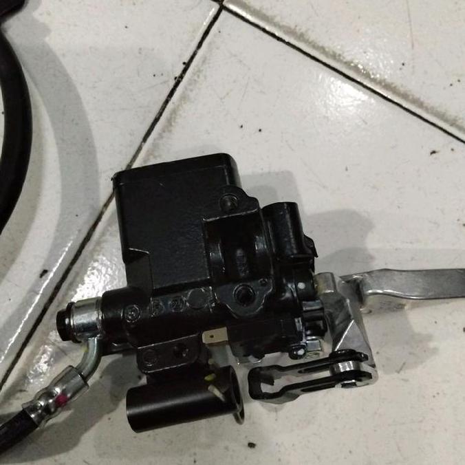 pala babi kaliper master rem assy dan selang cakram vario 150 beat eco beat f1 esp 2024 2025 Vario 1