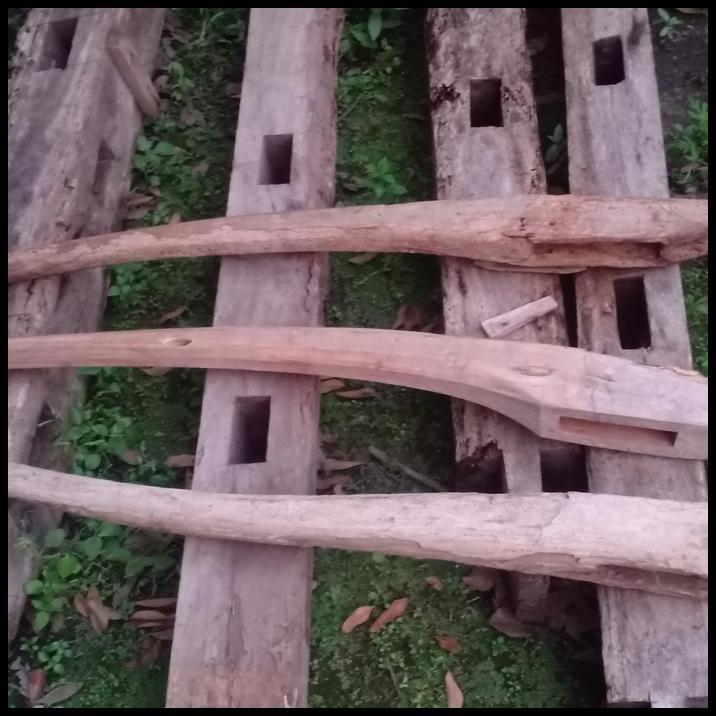 DISKON KAYU PASANGAN LUKU 