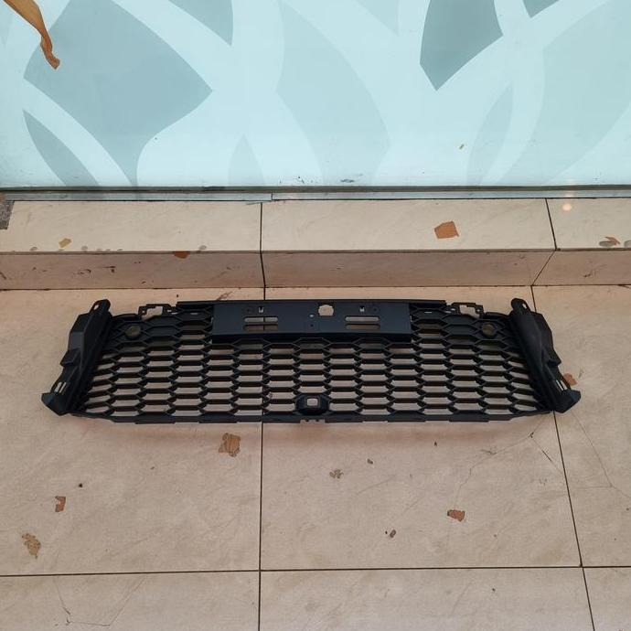 Grill Bemper With Hole Camera 360 Asli Mitsubishi New Pajero 2022 Asli