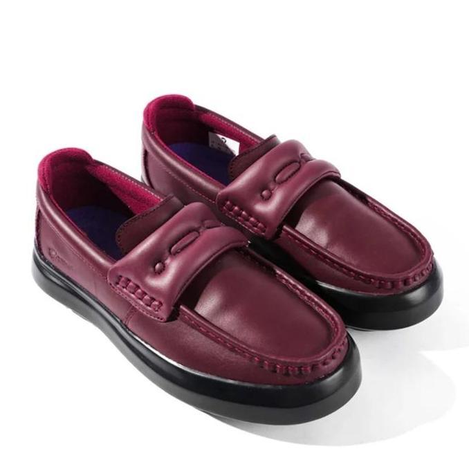 Wander Etc UpTown Black Red