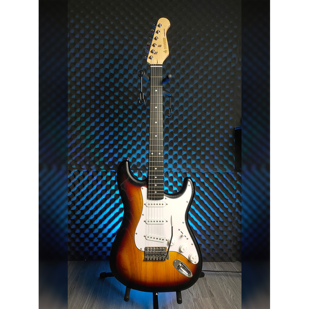 Gitar Elektrik - Donner DST-80 Original