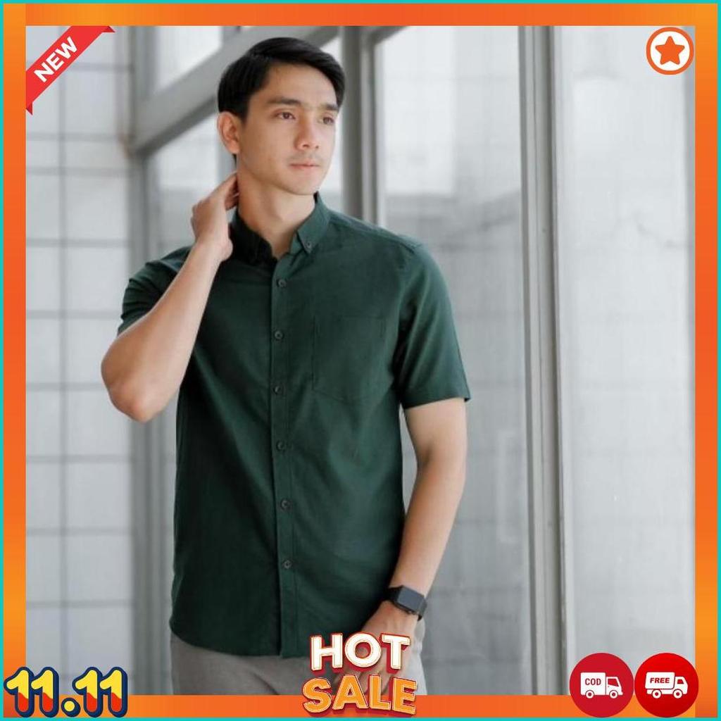 Kemeja Polos Cowok Keren Hijau Botol Lengan Pendek [K7]