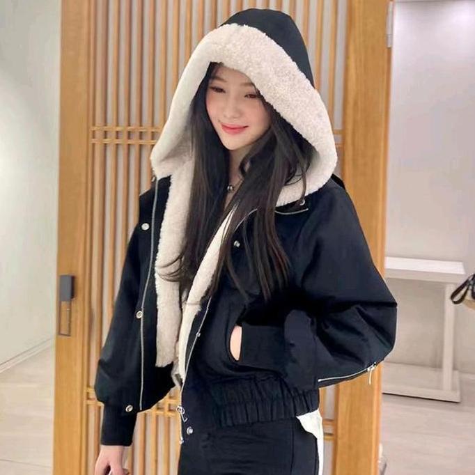 Dans - jacket parasut wanita daleman bulu shea/ jacket wanita/ jaket bulu/ jacket crop