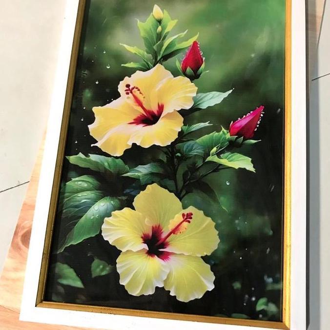 Hiasan Dinding Lukisan Cetak Gambar Bunga Sepatu Plus Bingkai Gold Gantungan Paku