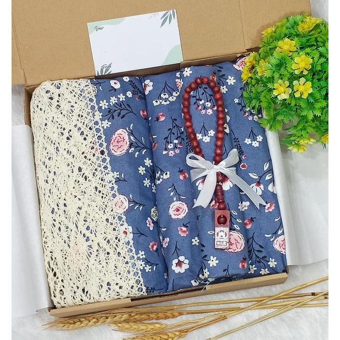 Hamper hadiah gift mukena dewasa motif 2in1 renda rajut free tasbih