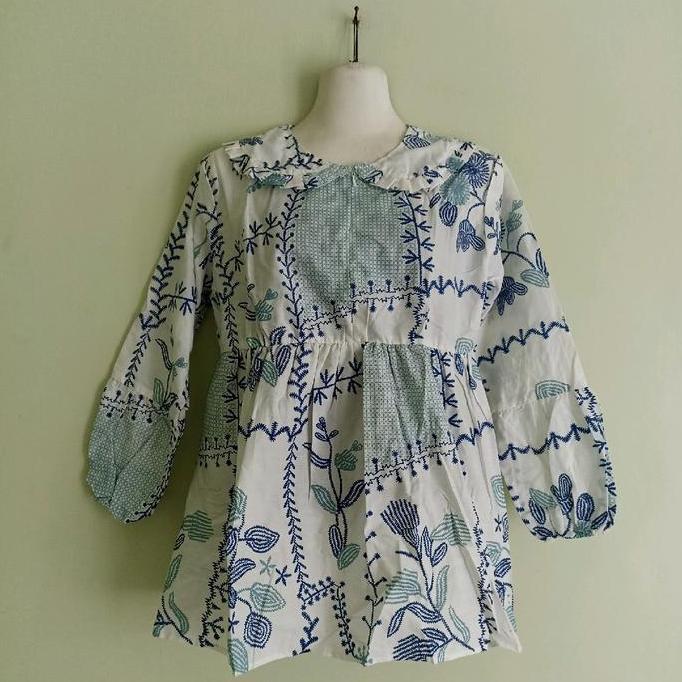 OOTD Atasan batik lengan panjang /Blus batik lengan balon busui friendly .  Baju batik Wanita/ Baju 