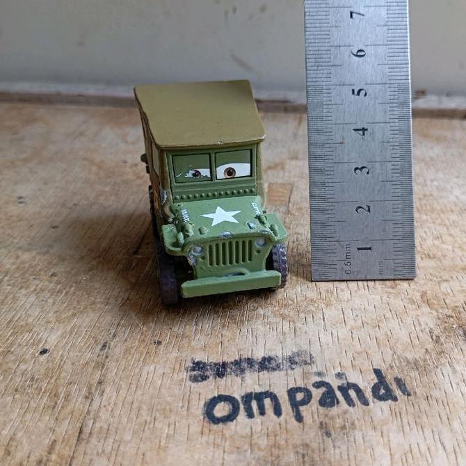DIECAST CARS SARGE JEEP DISNEY PIXAR CS99