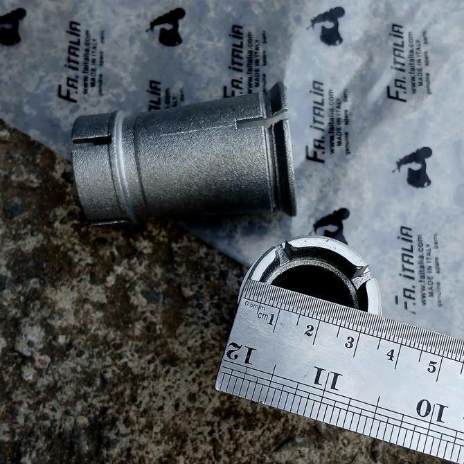 INTAKE BENTENG KARBURATOR VESPA PTS 90 FA ITALIA ASLI HEMAT