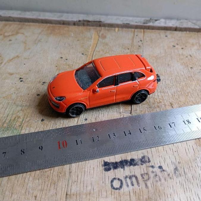 DIECAST MAJORETTE PORSCHE CAYENNE TURBO CS99