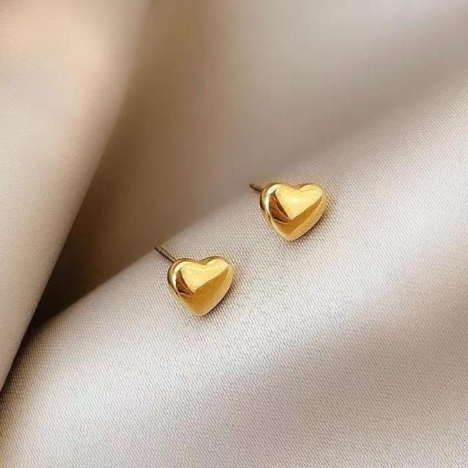 Adore Anting Tusuk Wanita Titanium Model Love Kecil - 1003