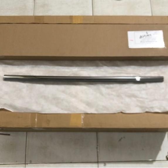 LIST BUMPER DEPAN Moulding Bumper Tengah CRV TURBO FACELIFT Original