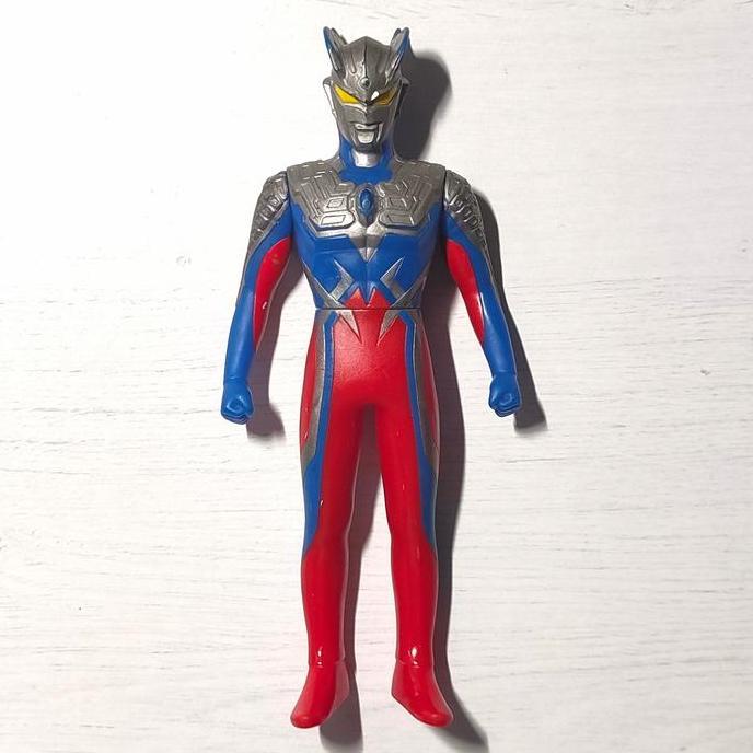 BANDAI UHS ULTRAMAN ZERO ACTION FIGURE VINYL 17 CM ORIGINAL RARE OC99