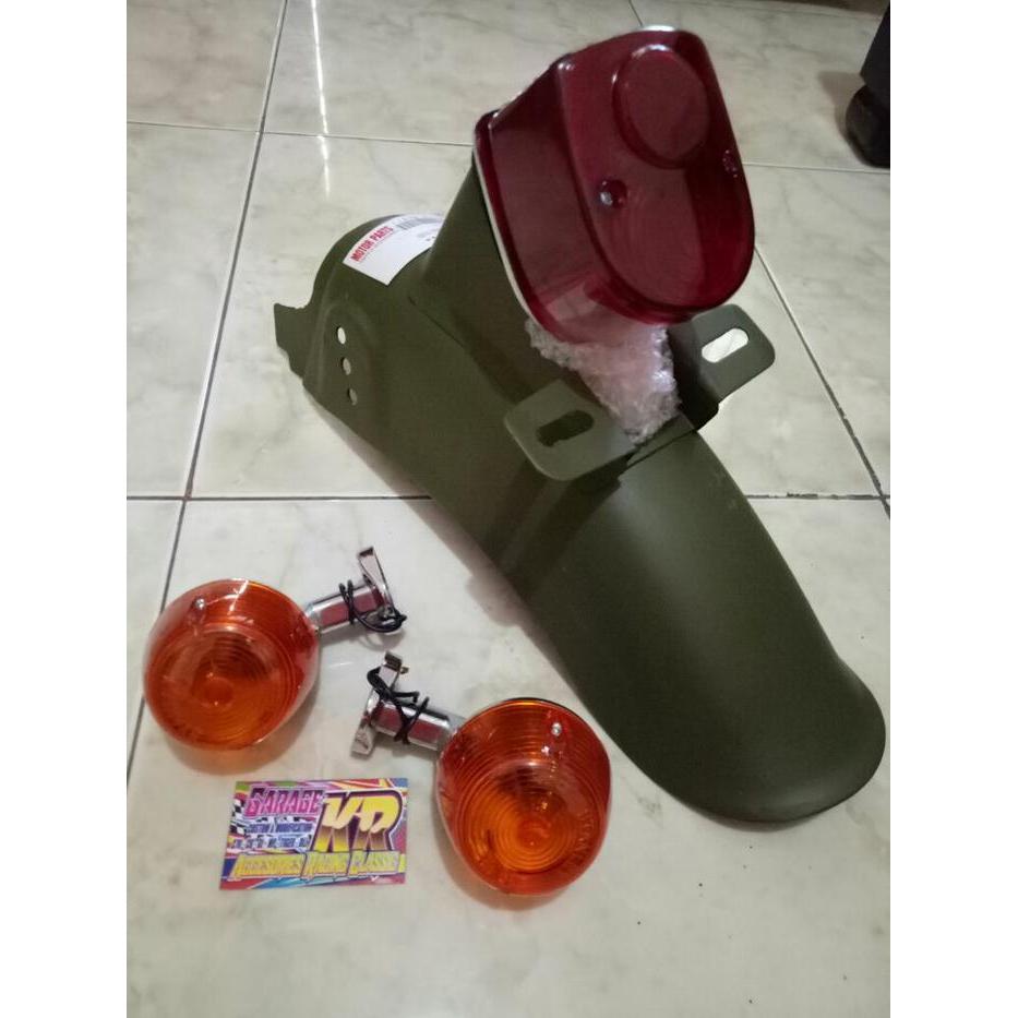 Spakbor Belakang C70 Threestar Set Sein Dan Stoplamp Original Dan Terpercaya