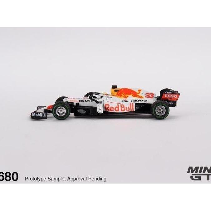 cv.danendra / MiniGT 679 Red Bull RB16B #11 Sergio Perez 2021 Turkish - 680 Red Bull RB16B #33 Max V