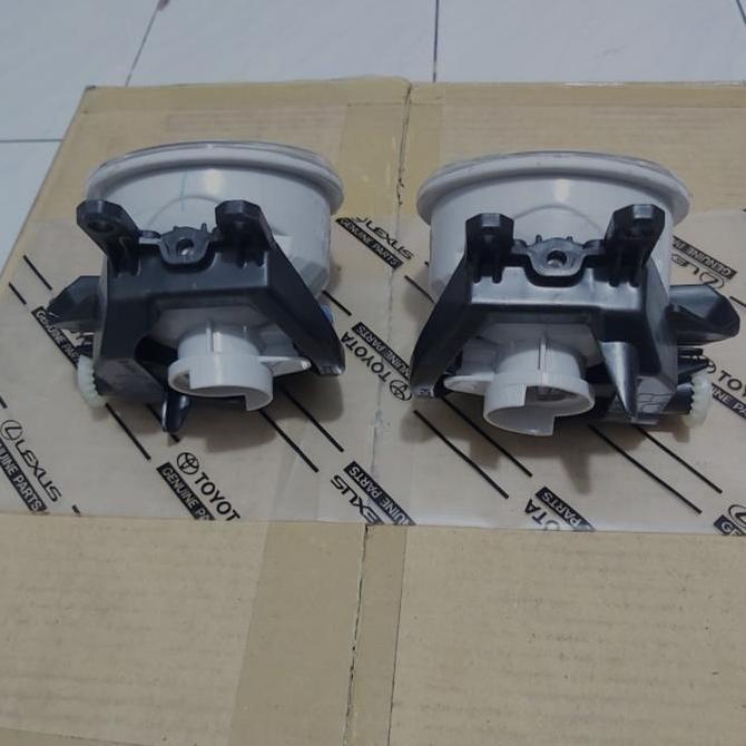 Original.. Foglamp Innova Reborn Original