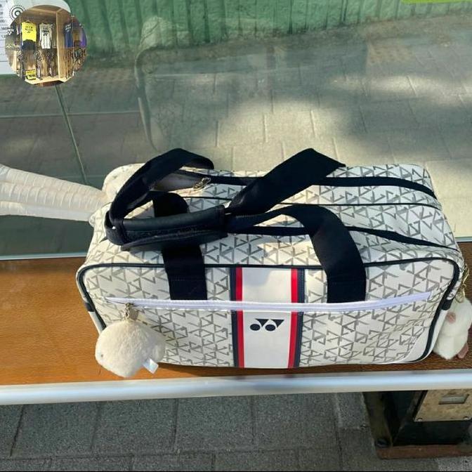 mercusuar.cv ORIGINAL YONEX COMPACT BAG/TAS RAKET YONEX ORIGINAL 249BT007U. (White color).KR code. F
