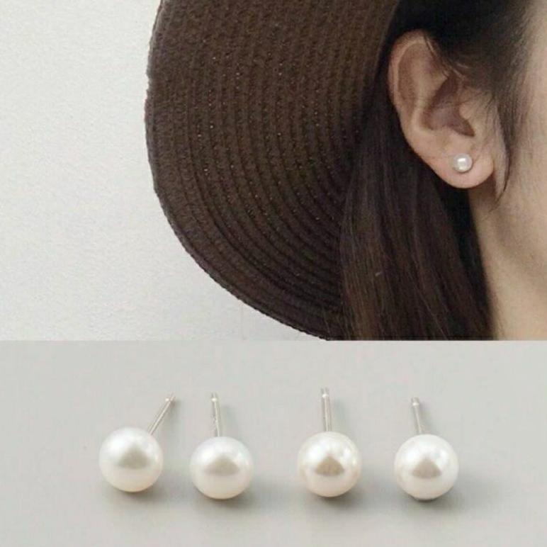 FLASH SALE Anting Mutiara Hitam Putih Tusuk Plastik Trendy