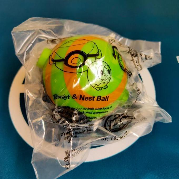 mainan - pokemon kfc pokeball rowlet nest ball Diskon