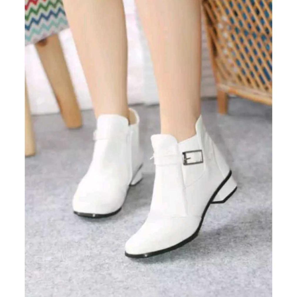 Sale Sepatu boots wanita terbaru high heels 3cm