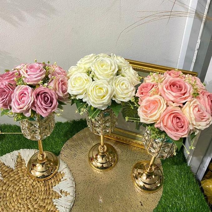 BUNGA MAWAR PREMIUM  VAS KRISTAL
