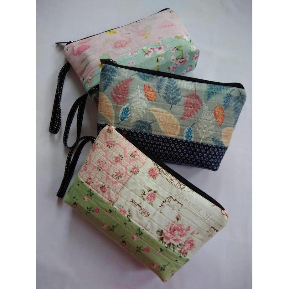 Tempat Pensil Pouch HP Tas Kosmetik Mukena Handmade Kain Motif Lucu