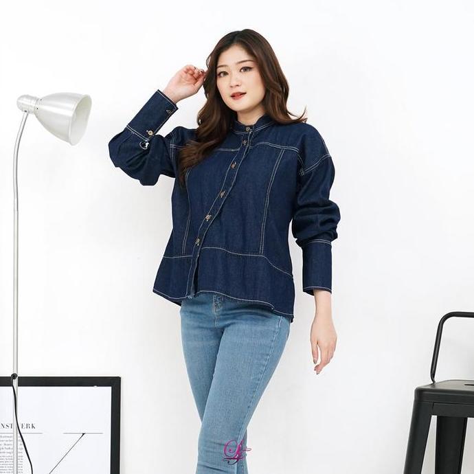 Kemeja Denim Asimetris Wanita Lexa - Lane Cropped Denim Jacket Overlayer Stand Collar Casual Modern