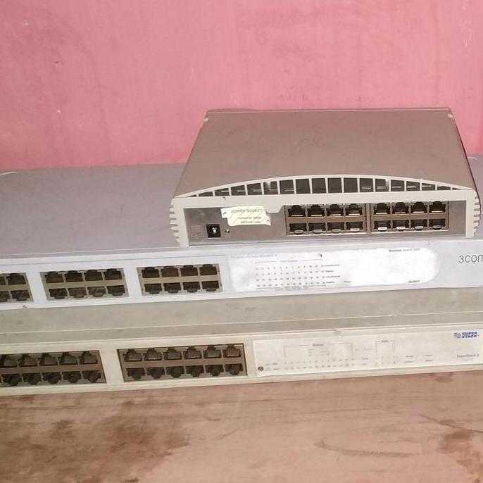 Switch Hub 3 COM 24 Port