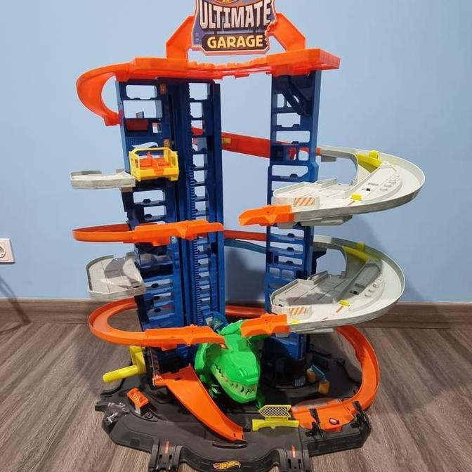 -SOLD-  hotwheels track ultimate garage robo trex ori PRELOVED