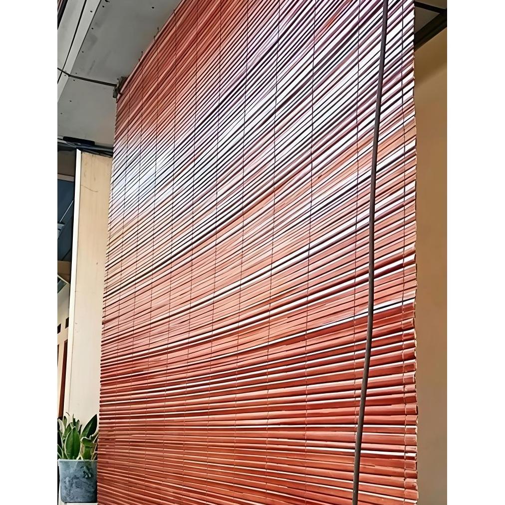 Tirai Bambu Plitur & Natural 2,5 X 3 Meter Tirai Bambu Krey Gulung Outdoor Lengkap Tali+Kerekan