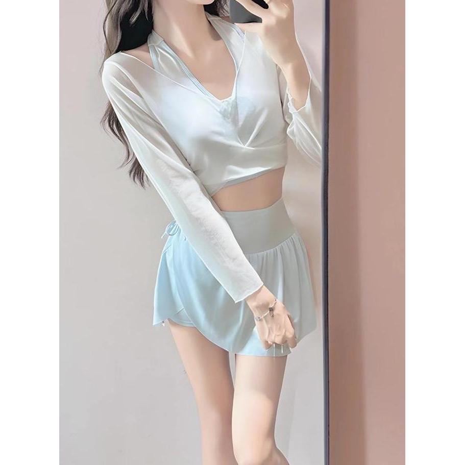 Baju Setelan Olahraga Sexy Set Rok Outfit Casual Wanita Look Sporty Trendy Nyaman Ringan Tampil Fres
