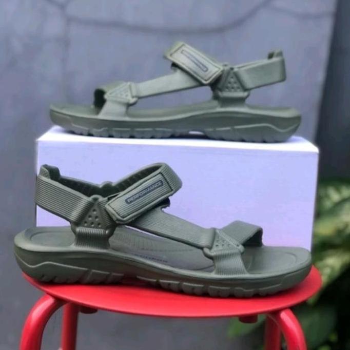 Moon- Sandal Gunung Pria Karet Skechers Terbaru