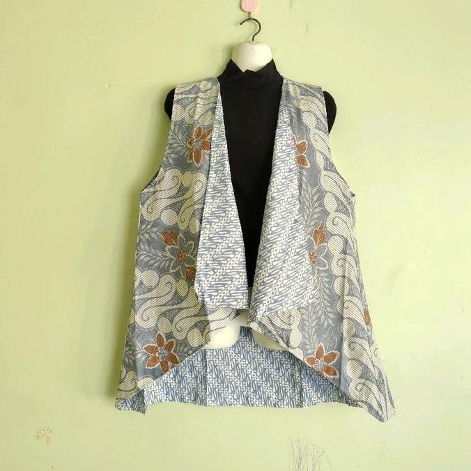 Outer  Tanpa Lengan Ukuran  Jumbo Motif Bolak Balik / Batik Wanita / Atasan Batik