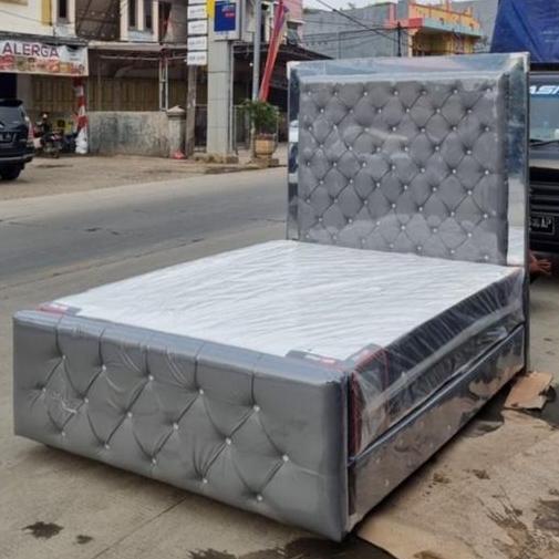 Terlaris Divan Minimalis Murah Kaca / Tempat Tidur Kasur Ranjang (Divan Saja)