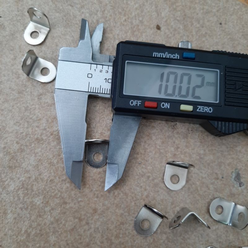 100Pcs Plat Siku Besi Kecil Kuat