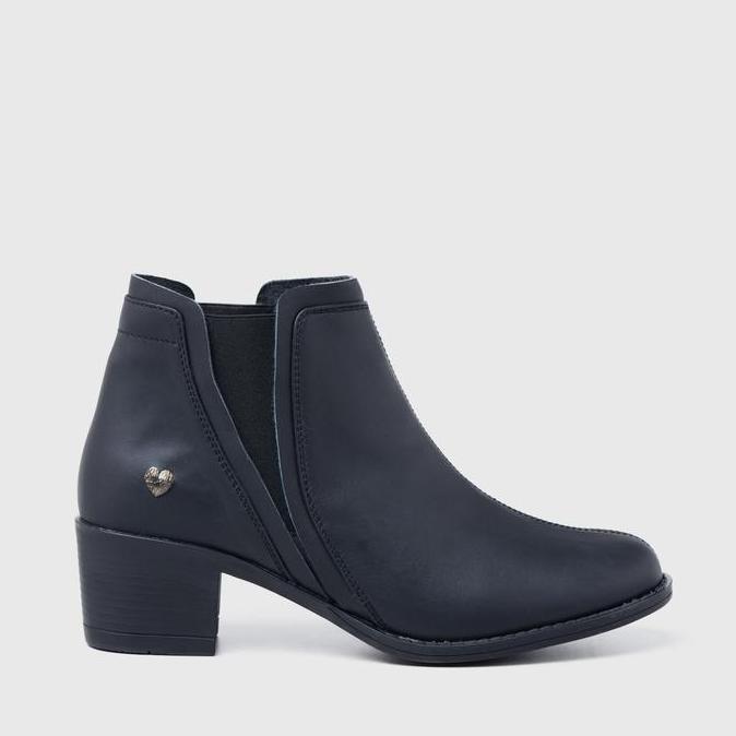 Adorableprojects - Butty Boots Genuine Leather Black - Sepatu Chelsea Boots