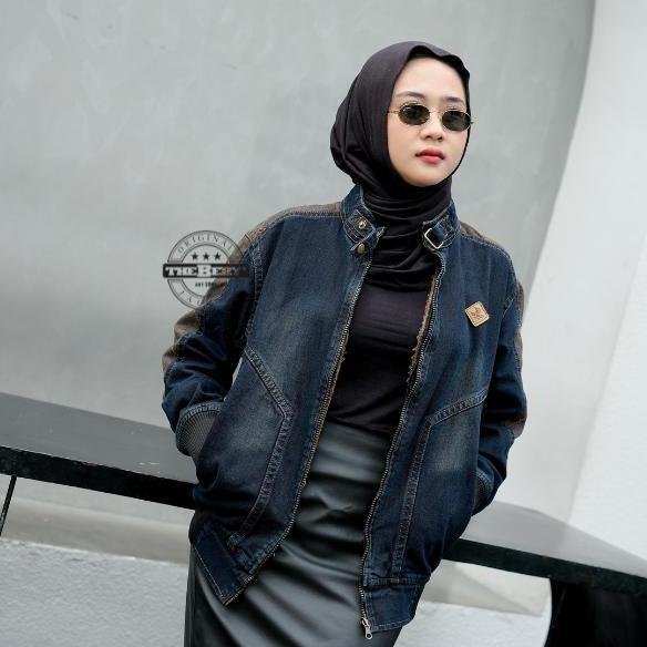 Jaket Jeans Wanita Kerah Logo Kulit Premium The Bery  Bernaz