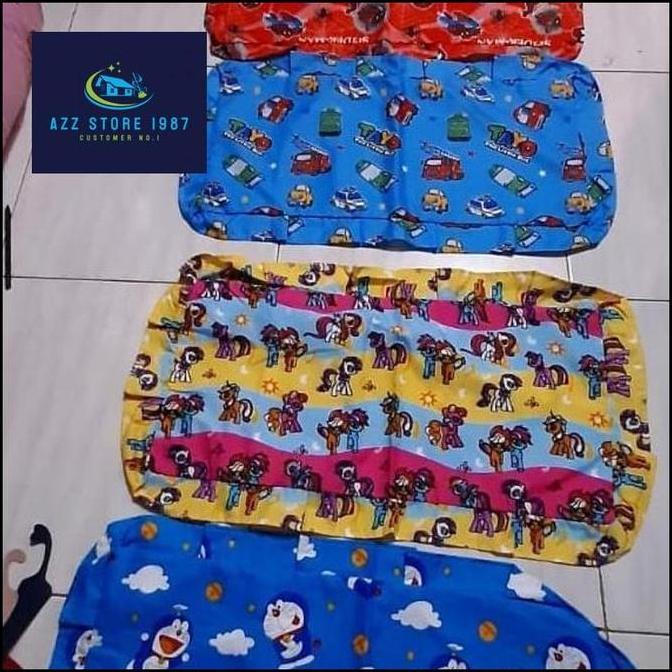 bantal imut ./bantal cinta kecil/bantal lucu/bantal anak