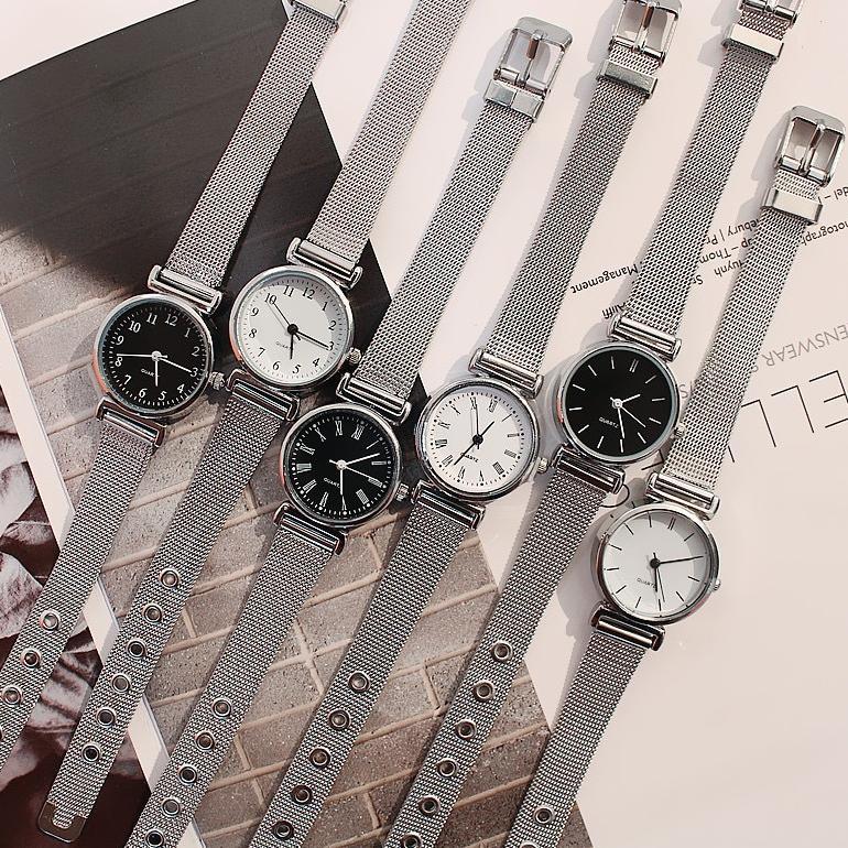 LIMITED Jam Tangan Stainless Steel Gaya untuk Wanita Analog / Jam Tangan Stainless Steel Kecil Analo