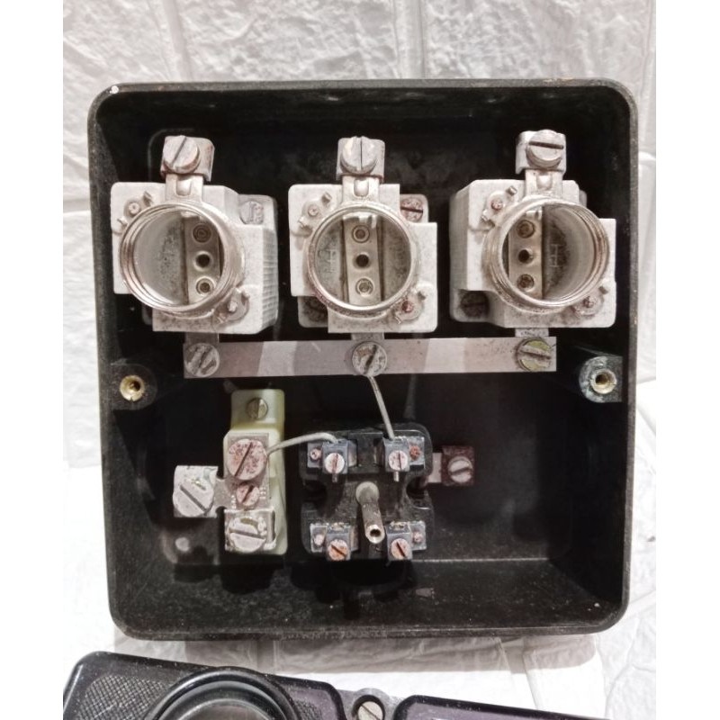 Box Fuse Sekring 3 Group - Fuse Box Hh Asli , Box Listrik Jadul Anti Panas