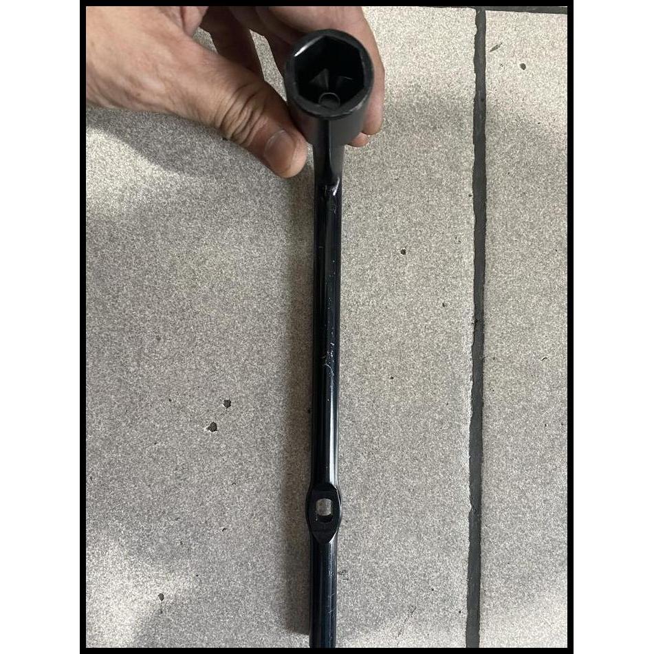 GRATIS ONGKIR KUNCI RODA KUNCI BUKA BAN BRIO MOBILIO JAZZ HRV 