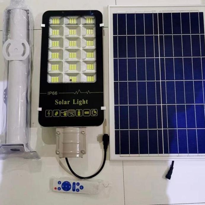 Lampu jalan tenaga surya 200 watt, 400 watt , 600 wat  lampu pju solar panel 200 watt - Komplit set